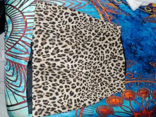 Ropa con estampado de leopardo