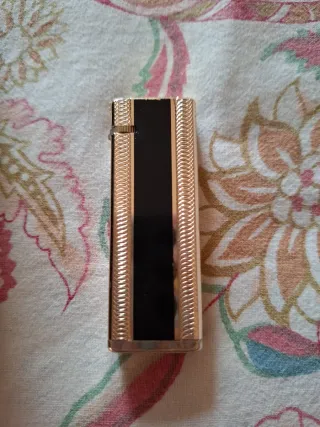 Accendino Volcan oro e nero