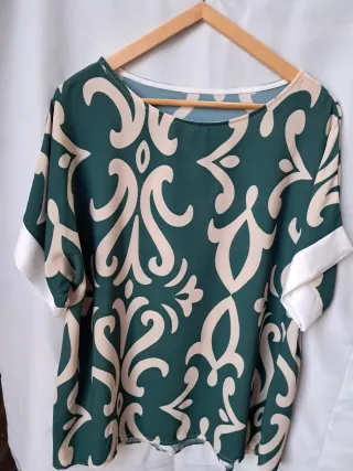 Blusa de verano estampada