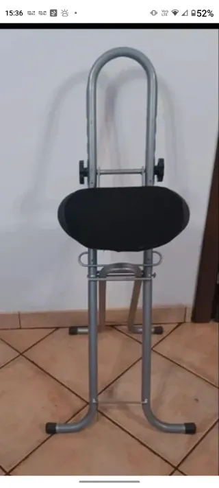 Sedia da stiro regolabile in altezza