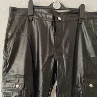 Pantalones Cargo Polipiel Negros