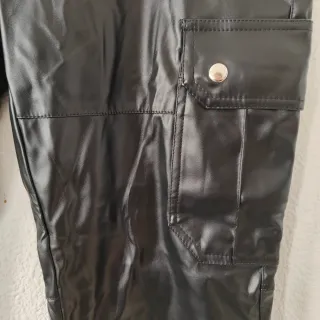 Pantalones Cargo Polipiel Negros