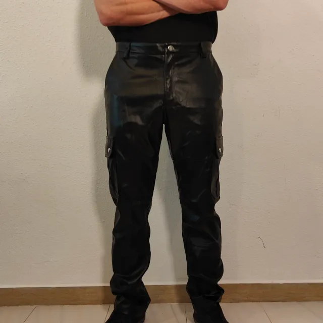 Pantalones Cargo Polipiel Negros