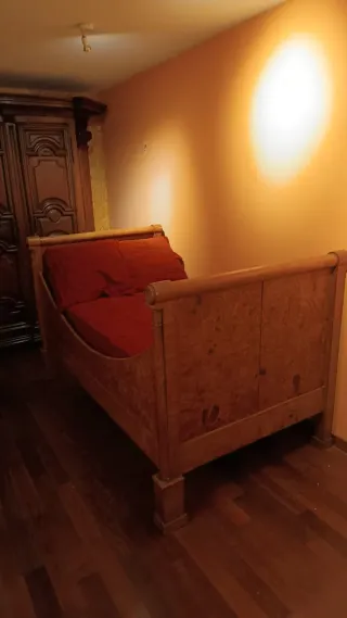 Cama barco restaurada