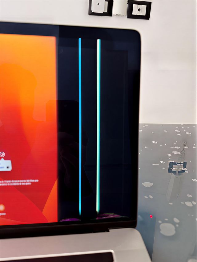 MacBook Pro 13 256GB SSD 8GB RAM Grigio Siderale