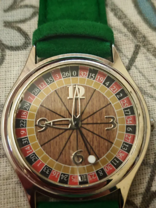 Reloj de pulsera esfera ruleta