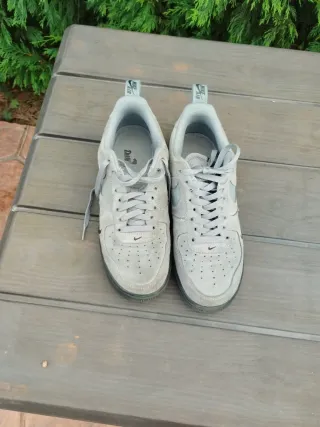 Nike Air Force 1 Grises