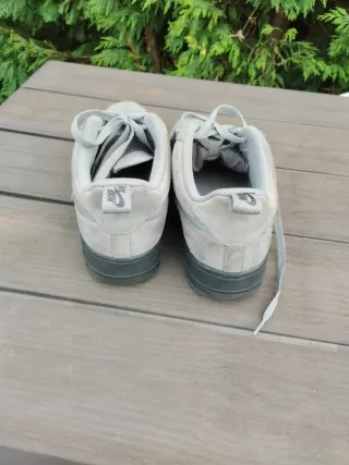 Nike Air Force 1 Grises