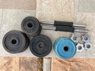 Mancuernas y discos de pesas