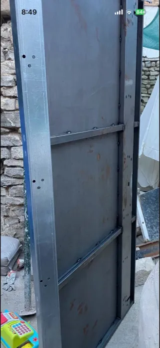 Puerta antiokupa madera y metal