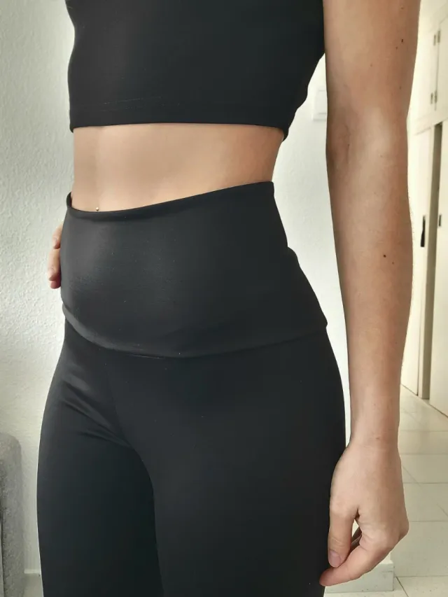 Malla deportiva negra