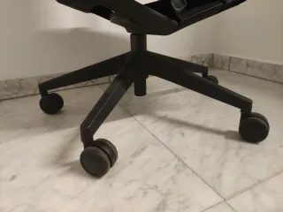 Silla Despacho ACTIU con ruedas. Ref AD44