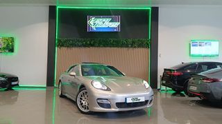 Porsche Panamera TURBO 2011