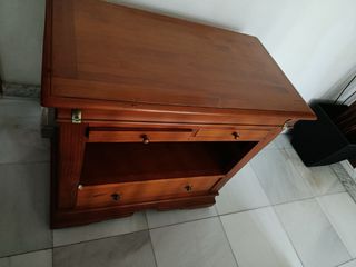 Cómoda de madera maciza