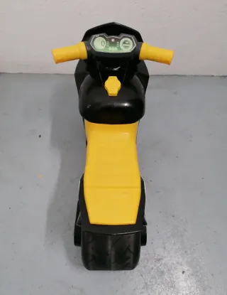 Moto correpasillos Molto Batman