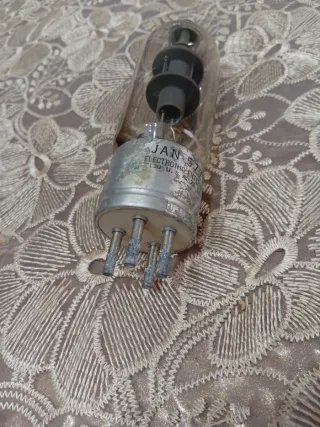 Valvola Elettrica Vintage JAN-577W