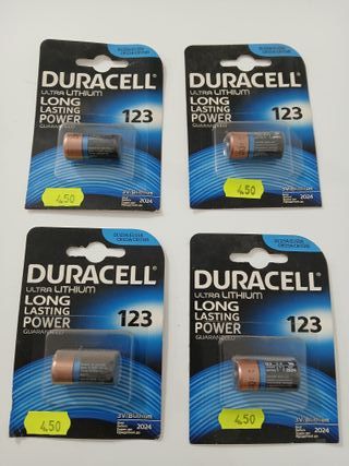 Lotto 4 Batterie Duracell CR123A 3V Litio