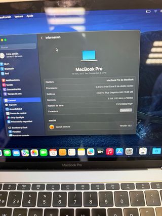 MacBook Pro 13" (2017) i5 2.3GHz / 8GB RAM / 256GB