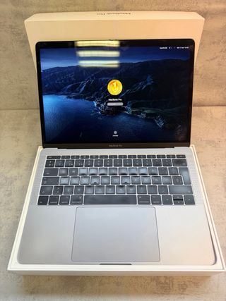 MacBook Pro 13" (2017) i5 2.3GHz / 8GB RAM / 256GB
