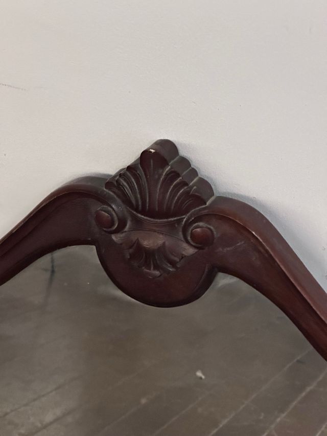 Espelho antigo de madeira maciça para penteadeira