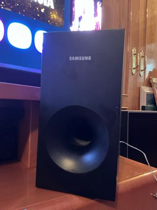 Barra de Sonido Samsung con Subwoofer (altavoz)