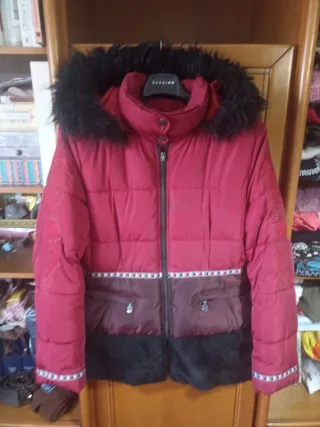 Plumífero Desigual Mujer Rojo y Negro