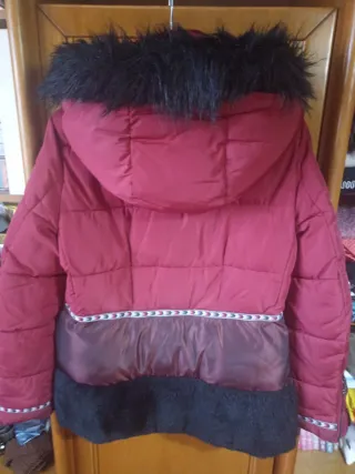 Plumífero Desigual Mujer Rojo y Negro