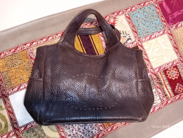 Bolso de mano de piel marrón ( no sintético)