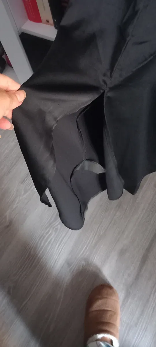 Vestido lencero negro pedrería