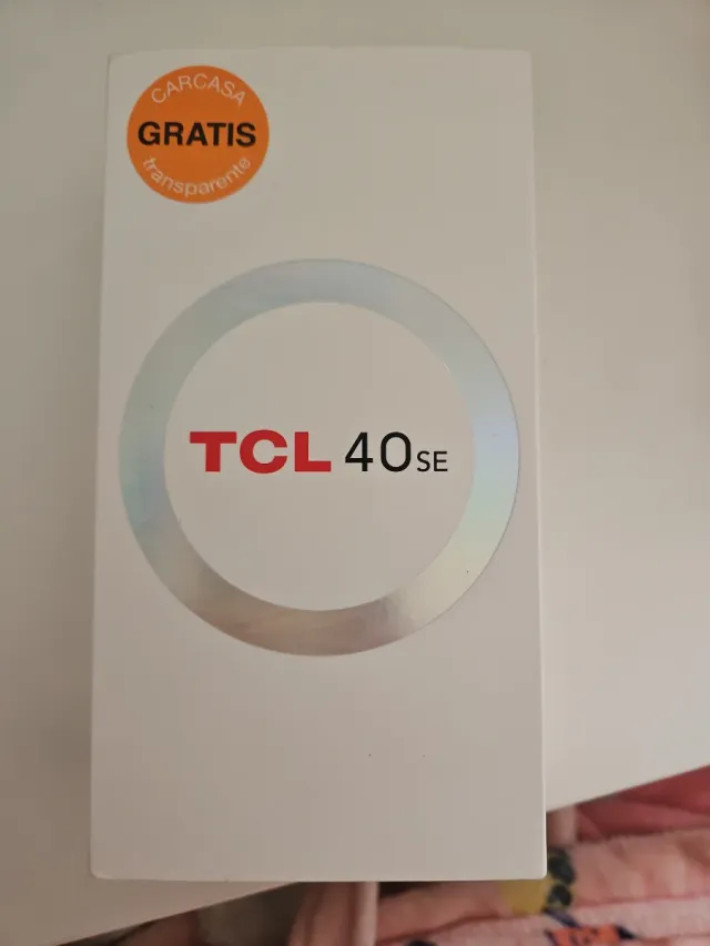 Cellulare TCL 40 SE con custodia gratuita