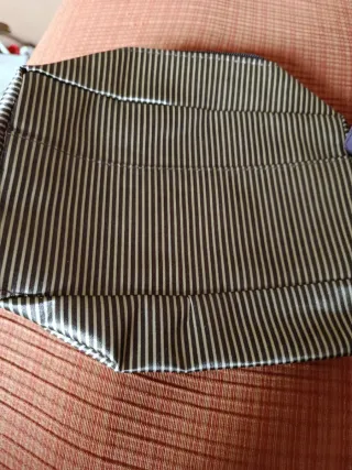 Neceser mujer rayas marrones y blancas