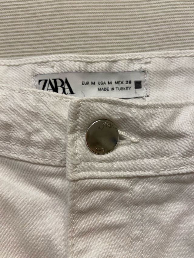 Falda larga vaquera blanca Zara