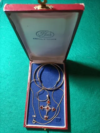 Colgante Cruz y Pendientes Aro J. Haz