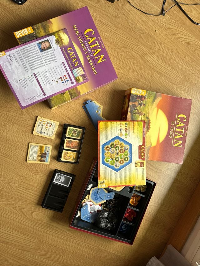 Catan + Catan Expansión Mercaderes y Bárbaros