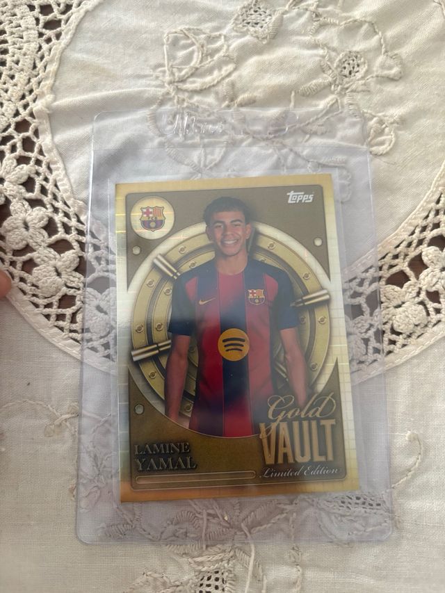 Lamine Yamal Gold Vault Topps FC Barcelona