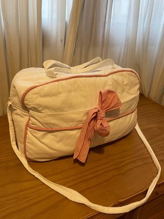 Bolsa maternidad acolchada blanca