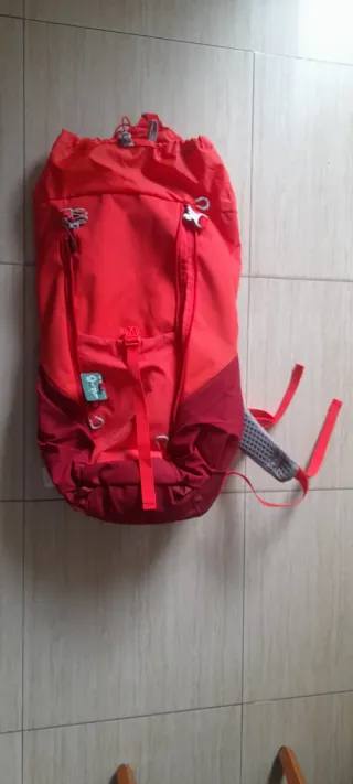 Mochila Quechua 20L Montaña Naranja/Roja
