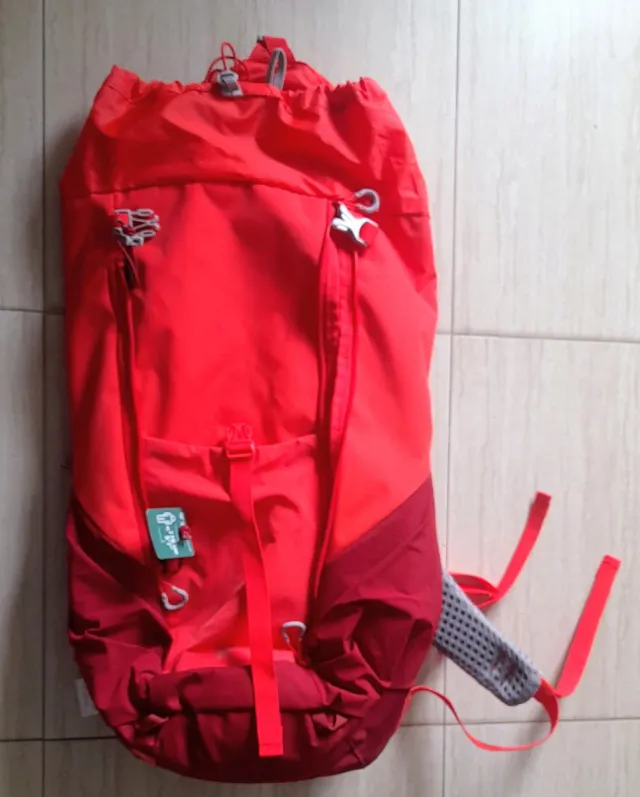Mochila Quechua 20L Montaña Naranja/Roja