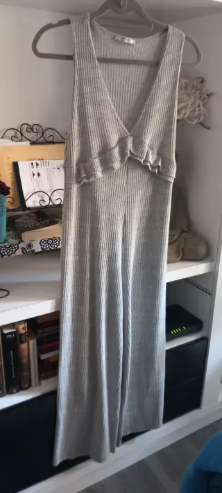 Mono Zara punto volantes talla S