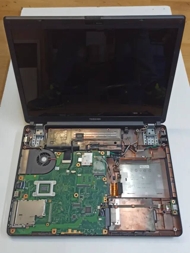 Ricambi per Toshiba L350 17