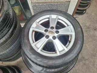 Toyota Corolla moderno - Rueda de repuesto