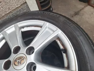 Toyota Corolla moderno - Rueda de repuesto