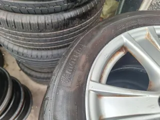 Toyota Corolla moderno - Rueda de repuesto