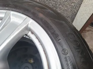 Toyota Corolla moderno - Rueda de repuesto