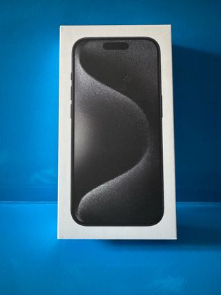 Scatola iPhone con chiavetta SIM