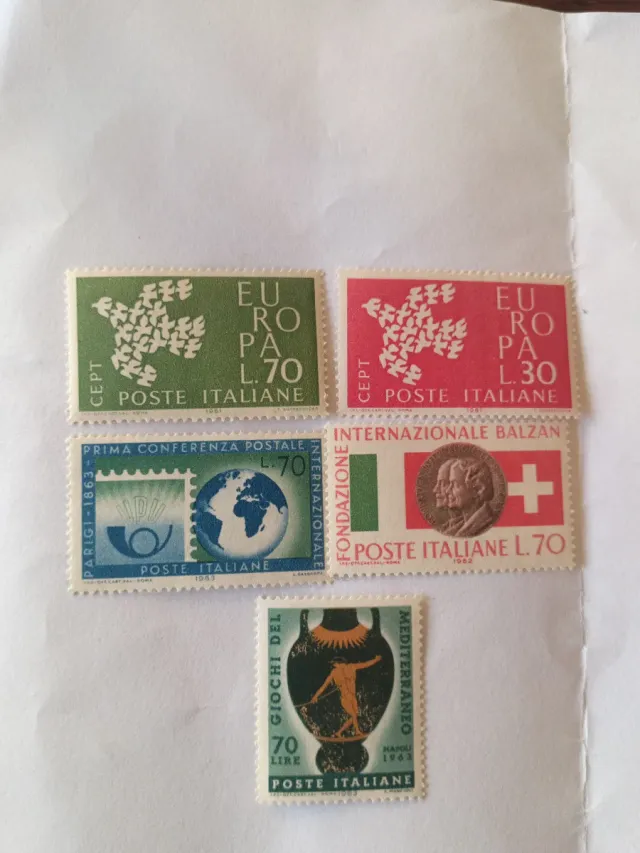 Francobolli Italiani 1961-1962