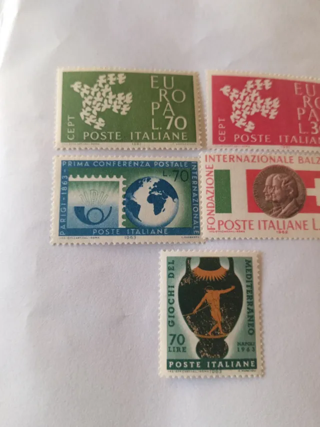 Francobolli Italiani 1961-1962