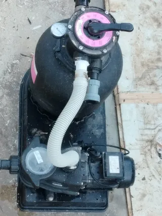Pompa filtro sabbia per piscina, vendo con urgenza