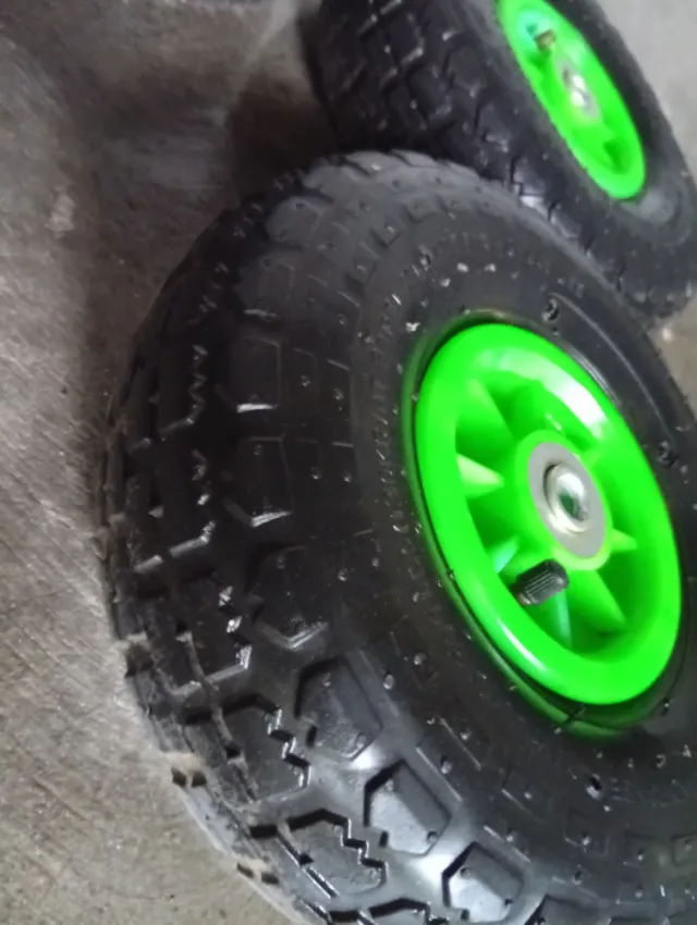 4 Rodas de Borracha Novas