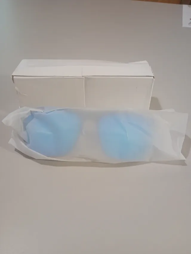 Gafas de sol polarizadas negras y azules